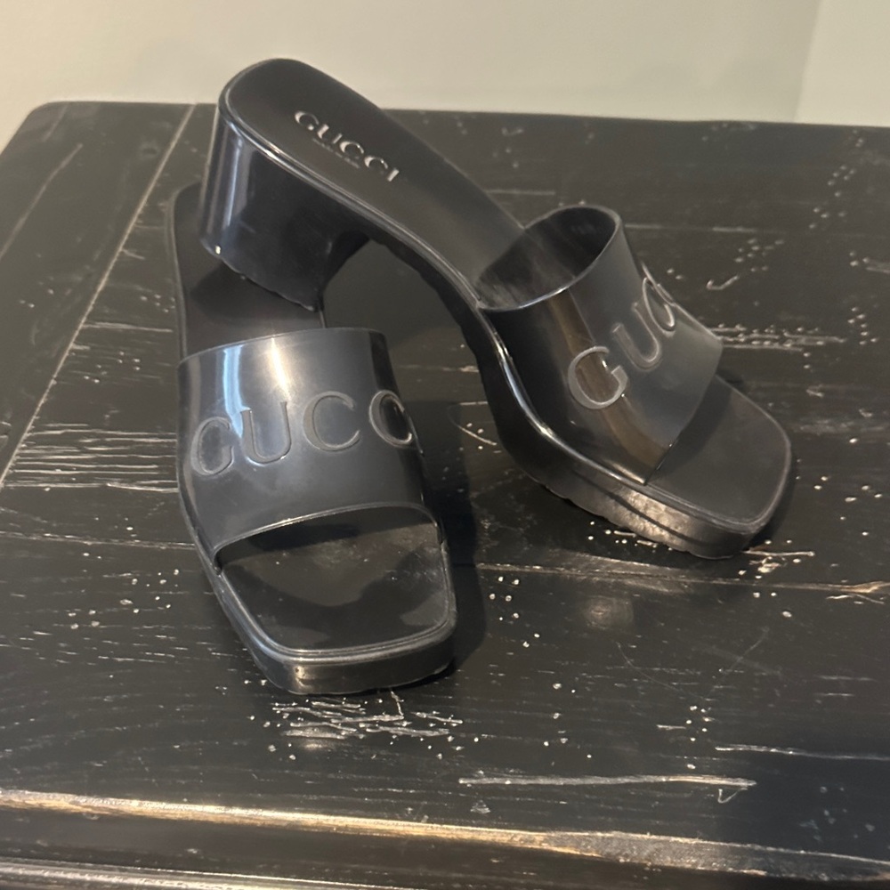 Gucci Glossy Black Women's Mules